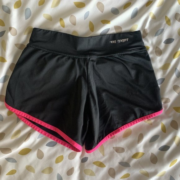 black athletic shorts with hot pink accent lining (size S) - Picture 2 of 3